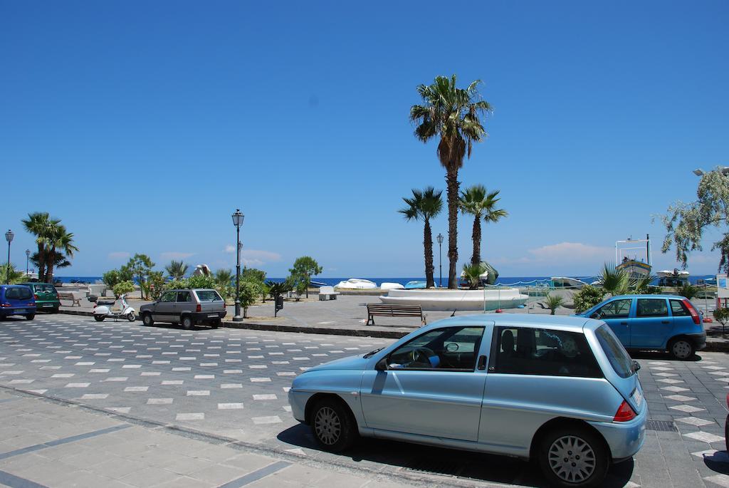 Vulcanoconsult Appartamenti Spiaggia Città di Lipari Esterno foto