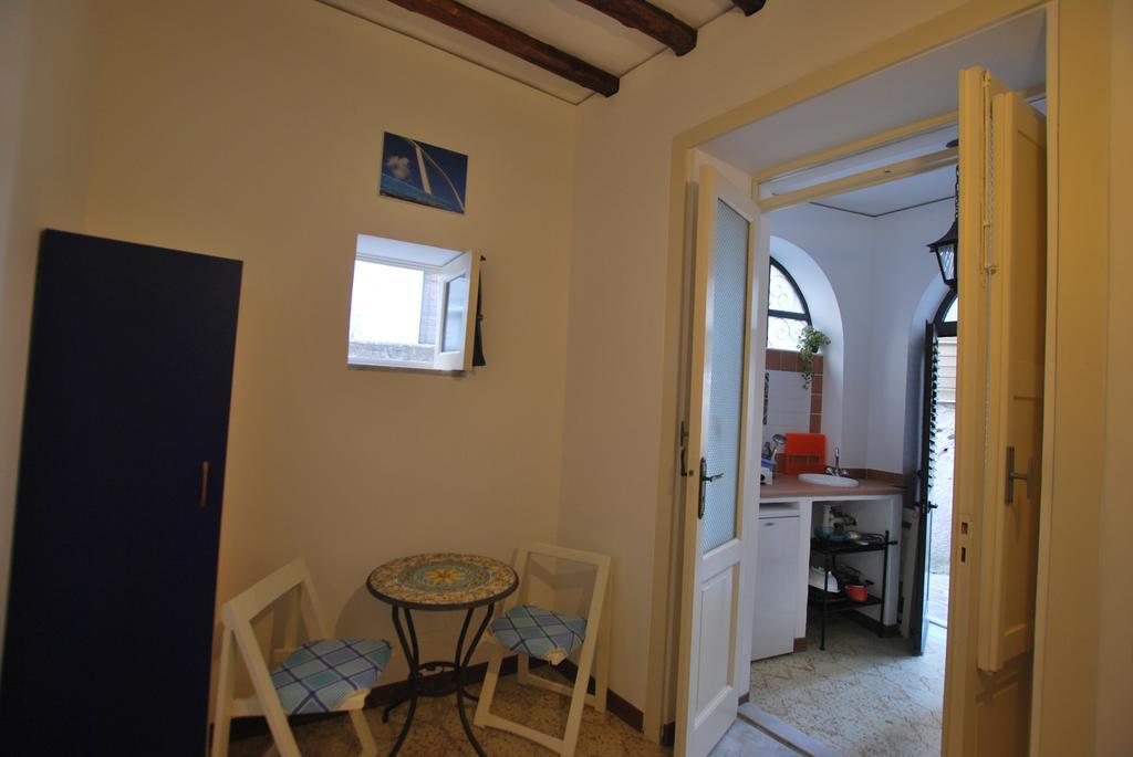 Vulcanoconsult Appartamenti Spiaggia Città di Lipari Esterno foto